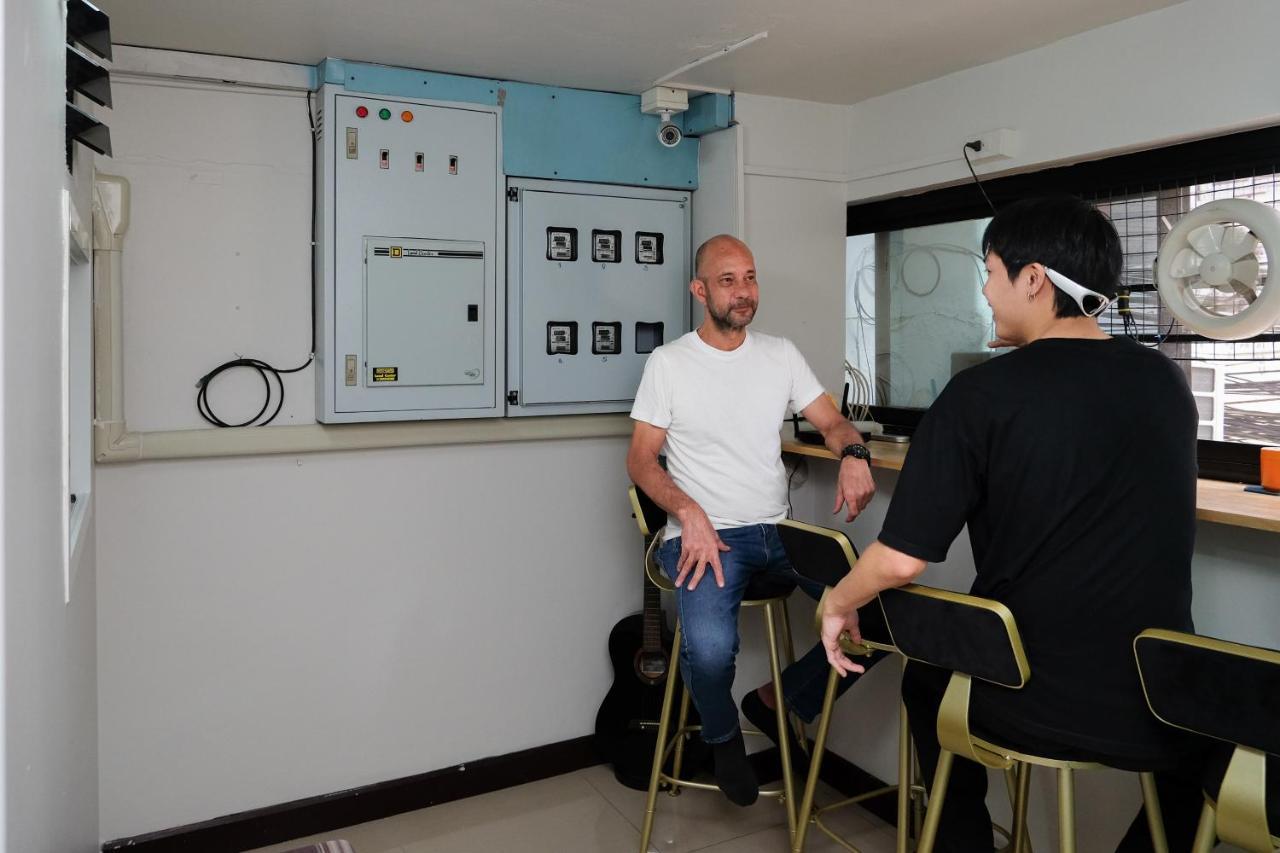 Delta 9 Hostel กรุงเทพมหานคร ภายนอก รูปภาพ