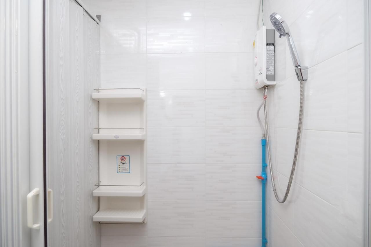 Delta 9 Hostel กรุงเทพมหานคร ภายนอก รูปภาพ
